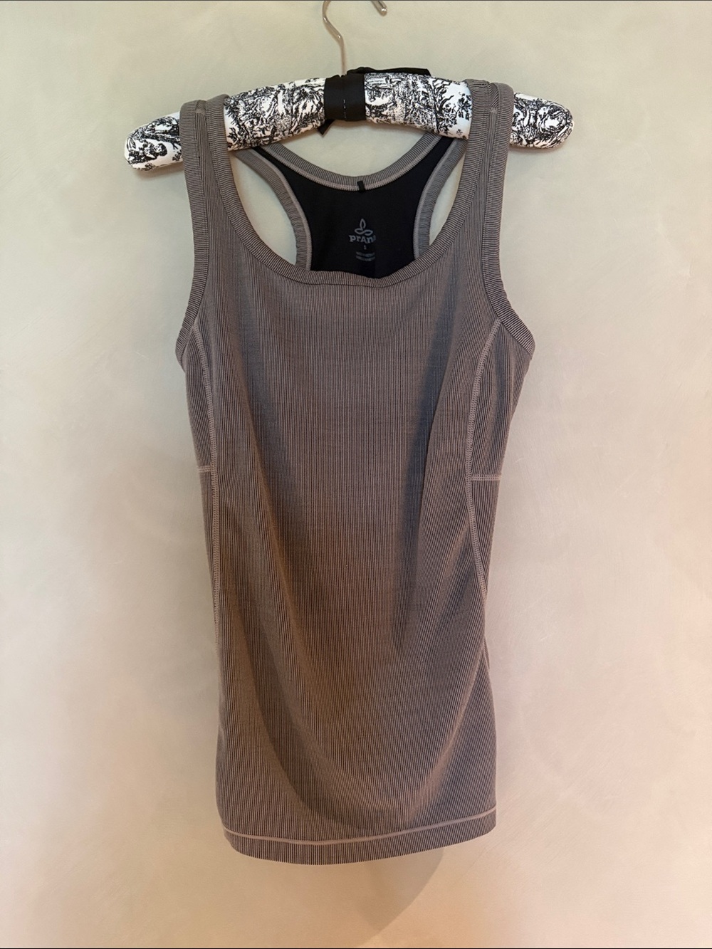 Prana Racerback  Tank Top Womens Size S Built In Bra Ribbed Racerback